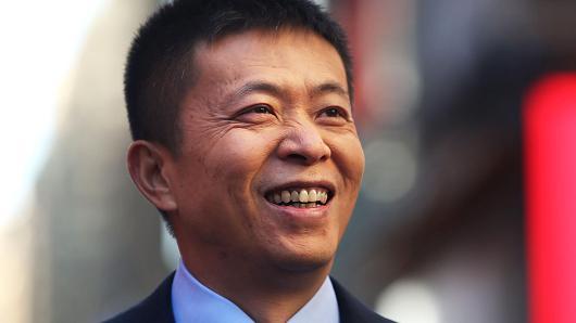 新浪CEO：聚焦微博导致门户和移动被忽略